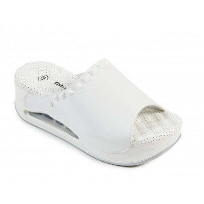 MUYA - beli z belimi kovicami